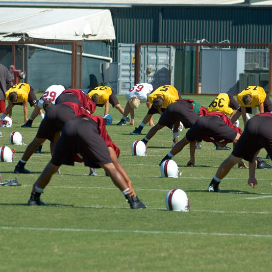 Contrattura, Stiramento e Strappo Muscolare: differenze, tempi di recupero e cosa fare